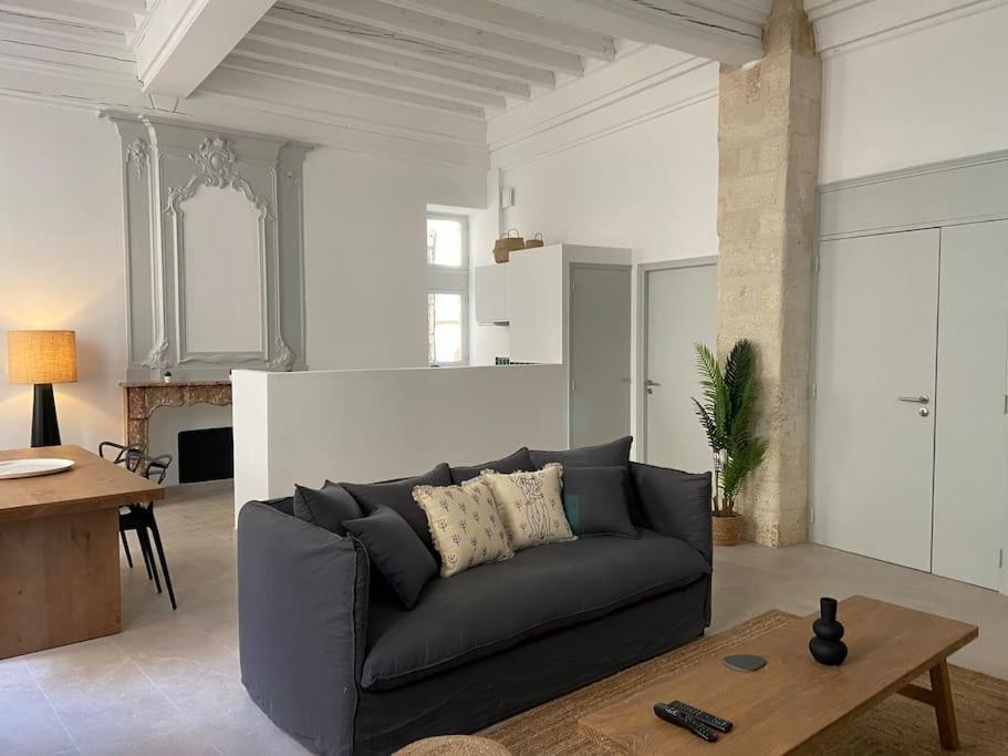 Appartement Avec Ventilateurs Proche Du Palais Des Papes Avignon Extérieur photo