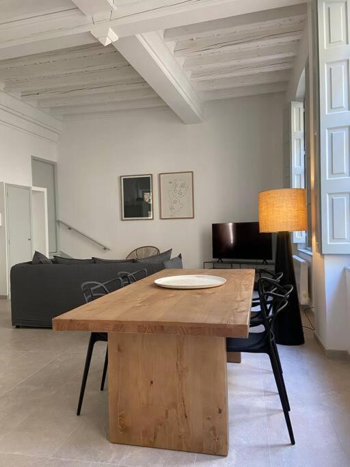 Appartement Avec Ventilateurs Proche Du Palais Des Papes Avignon Extérieur photo