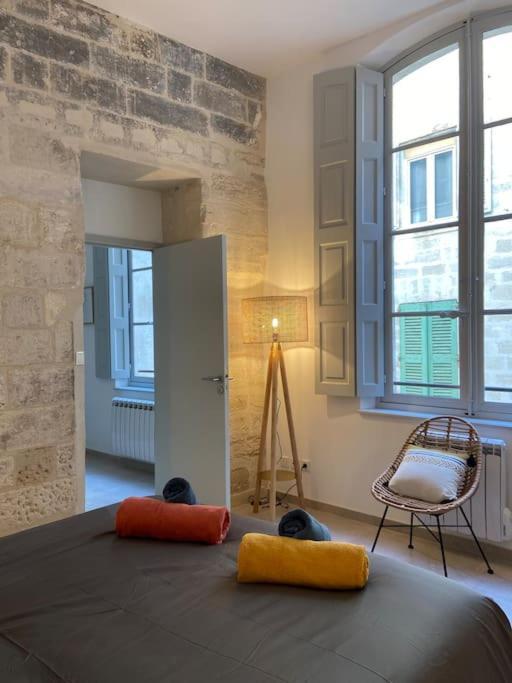 Appartement Avec Ventilateurs Proche Du Palais Des Papes Avignon Extérieur photo